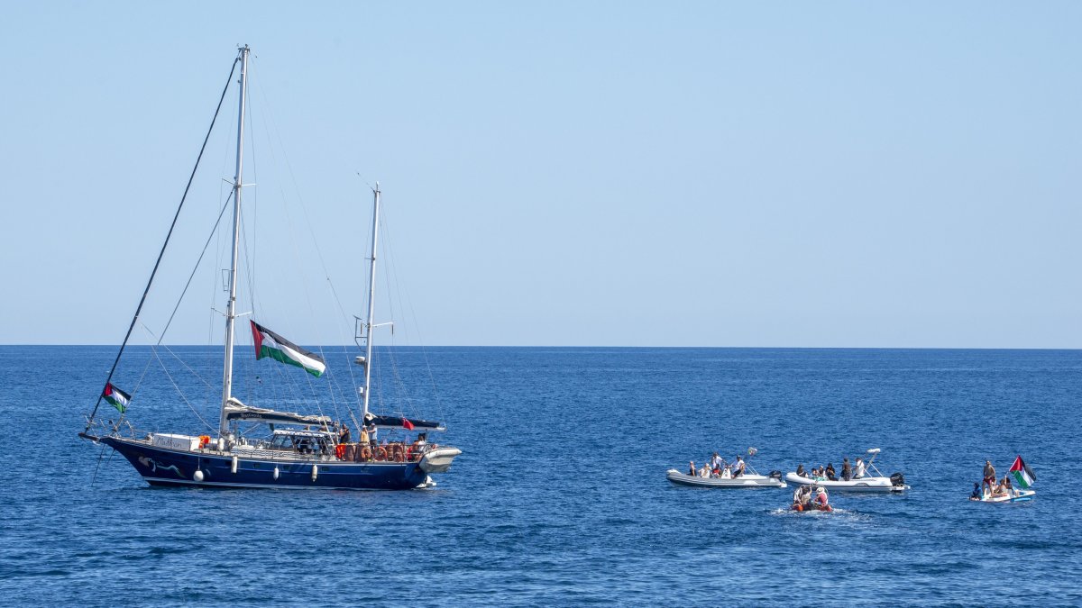 Gaza-bound aid ship Madleen leaves Sicily, Italy, June 6, 2025. (AA Photo)