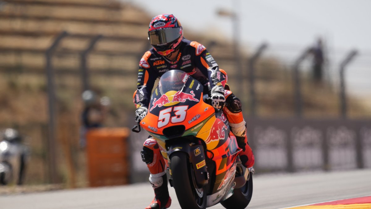 Turkish rider Deniz Öncü in action at MotorLand Aragon, Teruel, Spain, June 8, 2025. (AA Photo)