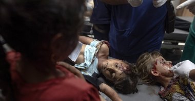Injured Palestinian children receive treatment at Nasser Hospital after Israeli airstrikes hit near the tents of displaced Palestinians west of Khan Yunis, southern Gaza Strip, Palestine, June 6, 2025. (EPA Photo)