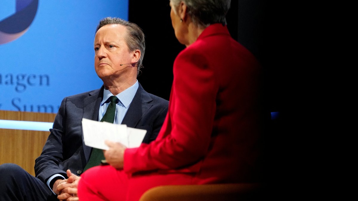 Former British Prime Minister David Cameron speaks at the Copenhagen Democracy Summit, Copenhagen, Denmark, May 13, 2025. (Reuters Photo)