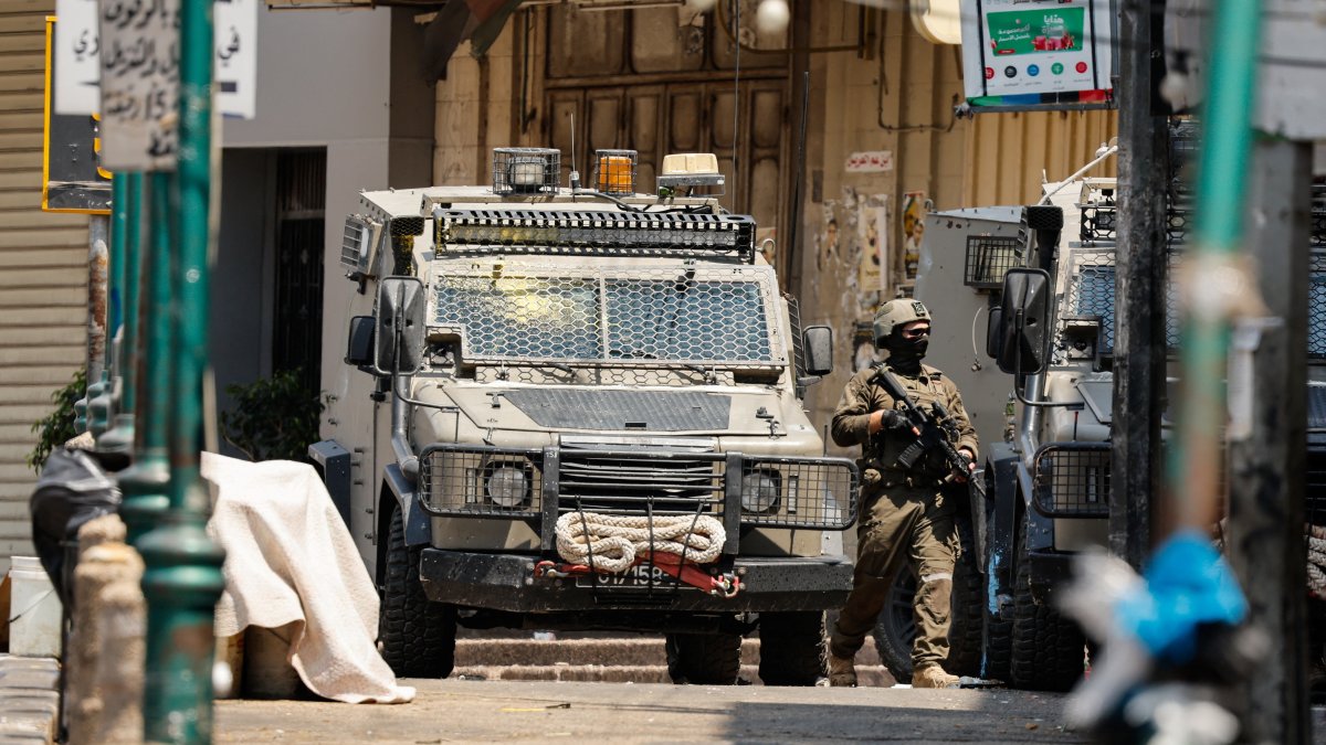 An Israeli soldier takes part in an Israeli raid an Israeli raid in Nablus, the Israeli-occupied West Bank, June 10, 2025. (Reuters Photo)