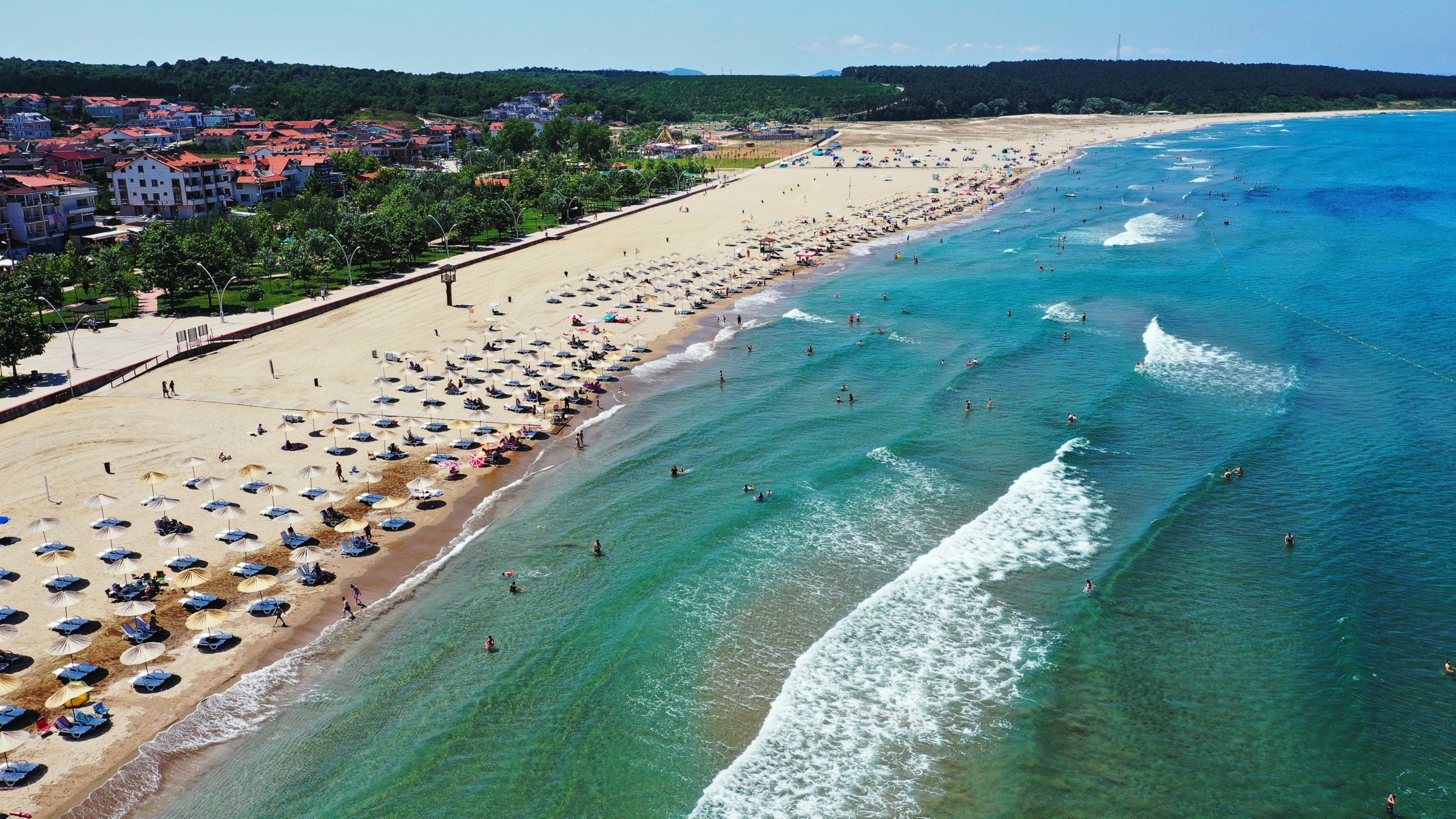 An undated aerial view of a beach in Kocaeli along Türkiye’s northern coast. (AA Photo)