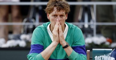 Italy's Jannik Sinner looks dejected after losing the French Open men's singles final against Spain's Carlos Alcaraz at Roland Garros, Paris, France, June 8, 2025. (Reuters Photo)