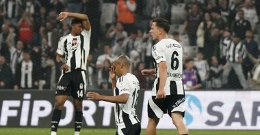 Beşiktaş players in action during the Süper Lig match against Rizespor, Istanbul, Türkiye, May 25, 2025. (IHA Photo)