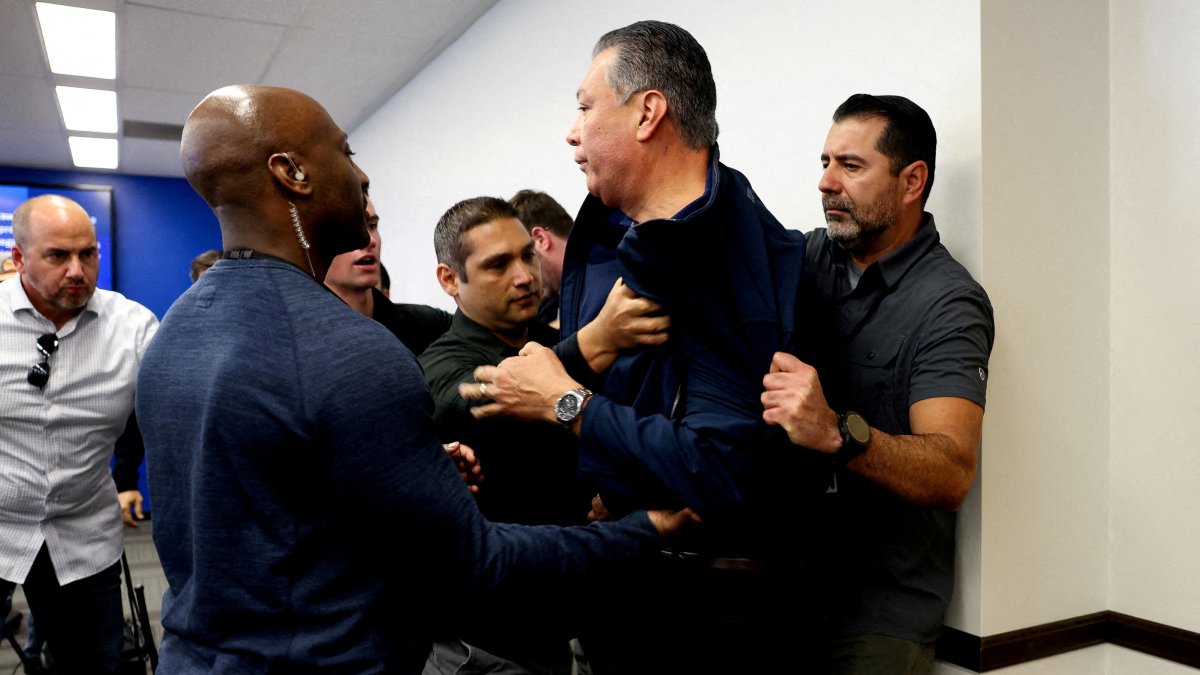 U.S. Senator Alex Padilla (D-CA), who interrupted the press conference held by U.S. Secretary of Homeland Security Kristi Noem, is removed from the venue, in Los Angeles, California, U.S., June 12, 2025. (Reuters Photo)