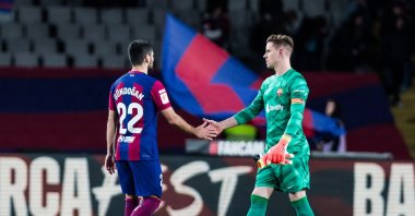 Barcelona&#039;s Ilkay Gündoğan (L) and Marc-Andre ter Stegen during the La Liga match against Granada at Estadio Olimpico de Montjuic, Barcelona, Spain, Feb. 12, 2024. (Getty Images Photo)