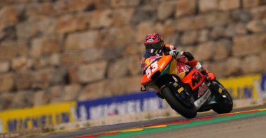 Turkish rider Deniz Öncü in action at MotorLand Aragon, Teruel, Spain, June 8, 2025. (AA Photo)