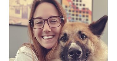 This undated photo released by Frankie Jackson, a U.K.-registered veterinary nurse and certified animal behavior consultant, shows Jackson with her dog, Rook, at her home in Smyrna, Georgia, U.S. (AP Photo)