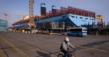 This file photo shows a general view of an under-construction Maersk triple-E class container ship at the Daewoo DSME shipyard in Okpo south of Busan, South Korea, Dec. 3, 2014. (AFP Photo)