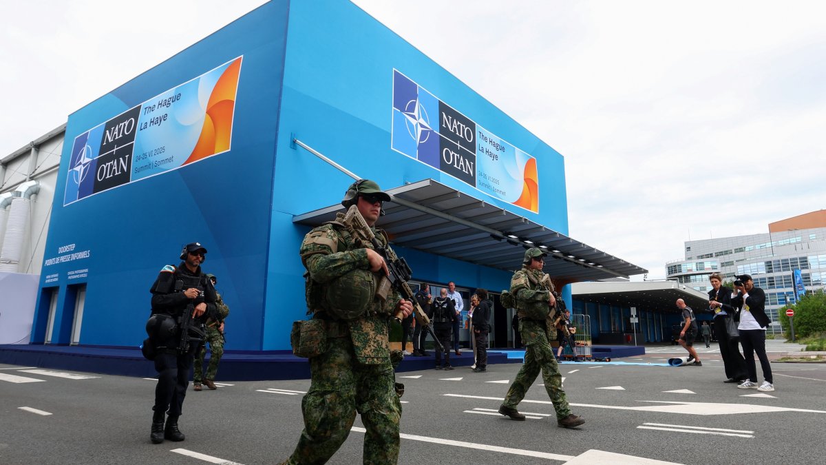 Police and members of the Dutch army patrol ahead of the NATO summit in The Hague, Netherlands June 23, 2025. REUTERS/Yves Herman