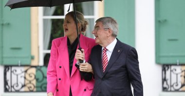 Former IOC president Thomas Bach (R) with new president Kirsty Coventry before the ceremony at the IOC headquarters, Lausanne, Switzerland, June 23, 2025. (Reuters Photo)