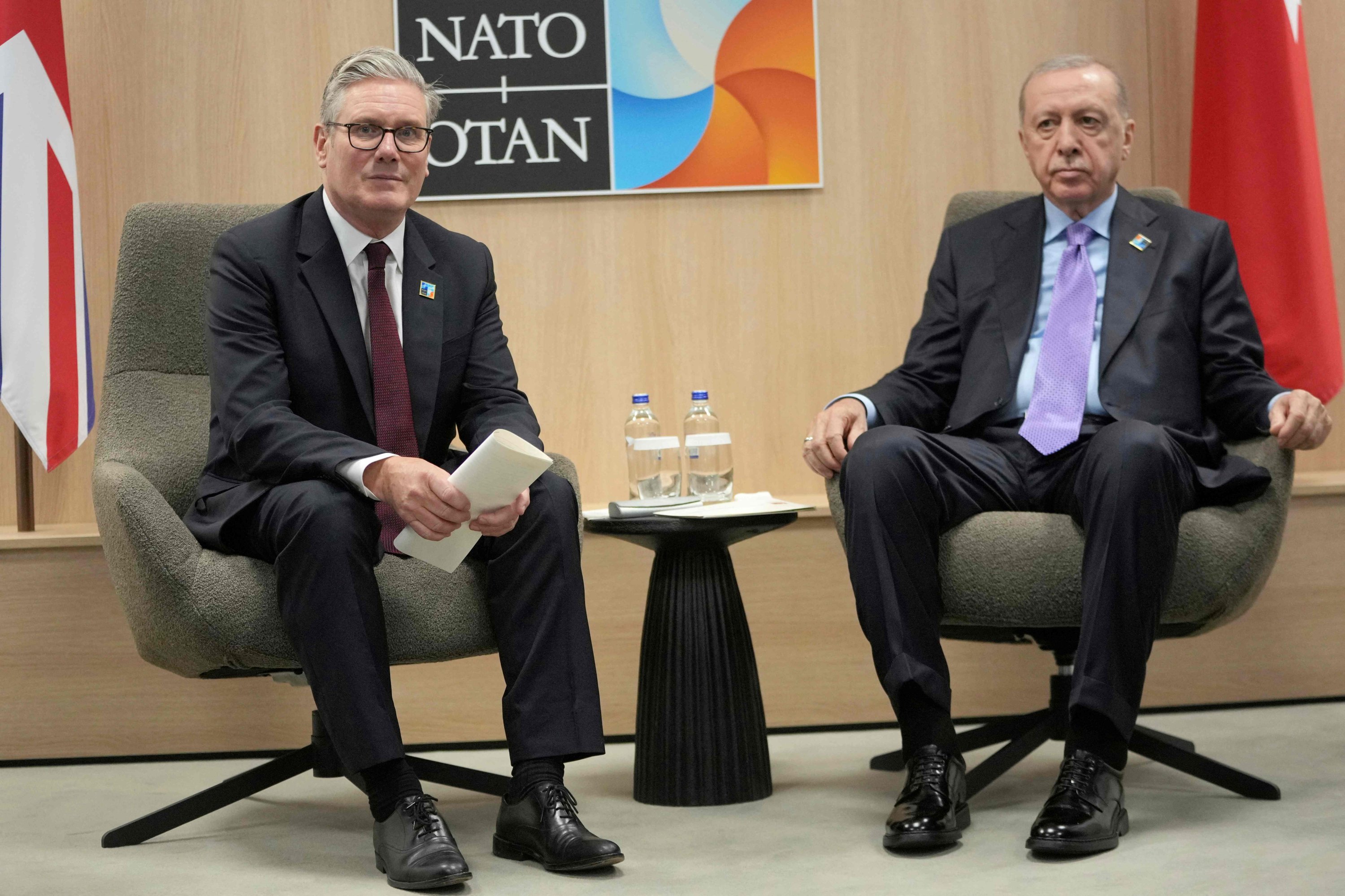 Britain's Prime Minister Keir Starmer (L) meets with President Recep Tayyip Erdoğan, The Hague, Netherlands, June 25, 2025. (AFP Photo)