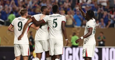 Chelsea&#039;s Tosin Adarabioyo (2nd L) celebrates after scoring the opening goal with his teammates during the FIFA Club World Cup 2025 Group D football match against Esperance at the Lincoln Financial Field stadium, Philadelphia, U.S., June 24, 2025. (AFP Photo)