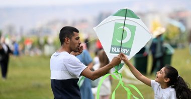 A kite festival themed &quot;Fly Your Kite to the Sky, Leave Addiction Behind&quot; is held by the Yeşilay branch, Kayseri, Türkiye, June 17, 2025. (AA Photo)