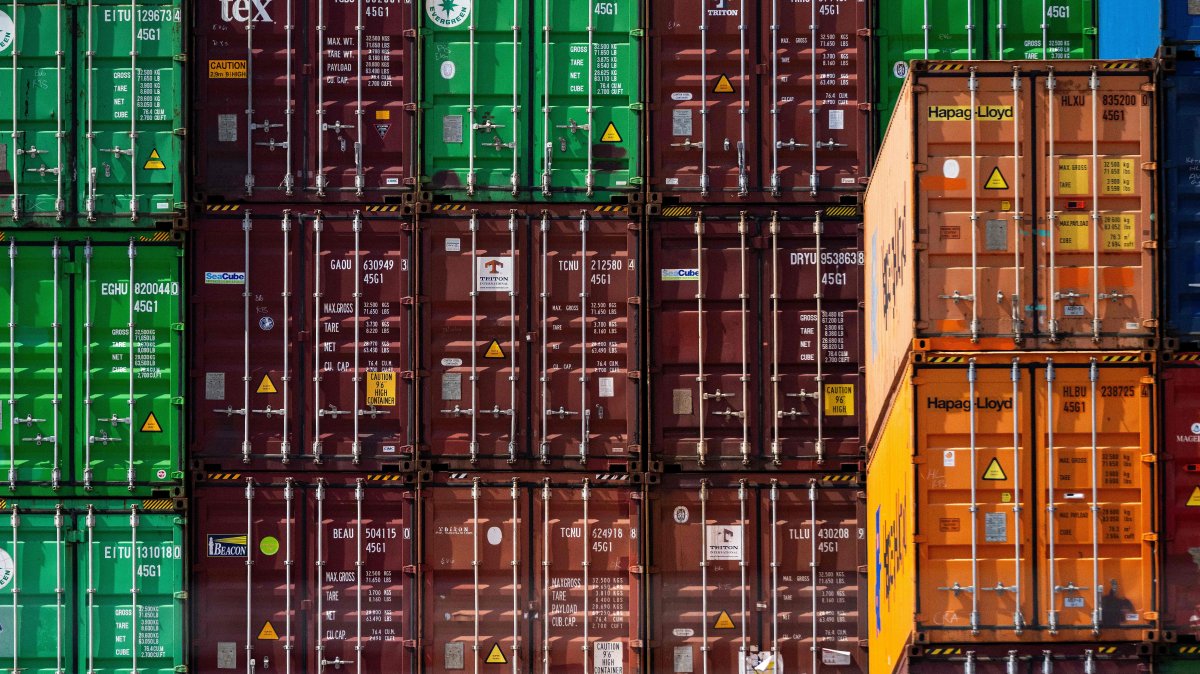 US economy shrinks by 0.5% in Q1, more than initially estimated