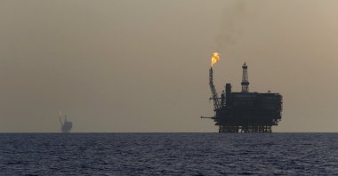 Offshore oil platforms are seen at the Bouri Oil Field off the coast of Libya, Aug. 3, 2015. (Reuters File Photo)