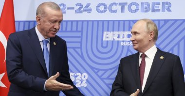 Russian President Vladimir Putin (R) meets with President Recep Tayyip Erdogan on the sidelines of the BRICS summit, Kazan, Russia, Oct. 23, 2024. (AP Photo)