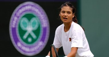 Britain&#039;s Emma Raducanu during a practice session, London, U.K., June 28, 2025. (Reuters Photo)