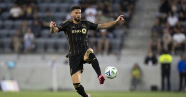 Los Angeles FC forward Olivier Giroud controls the ball during the second half of an MLS match against the Vancouver Whitecaps, Los Angeles, U.S., June 29, 2025. (AP Photo)
