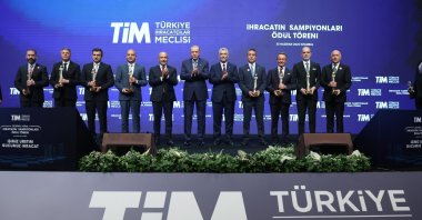 President Recep Tayyip Erdoğan poses with other officials at the Export Champions Award Ceremony, Istanbul, Türkiye, June 30, 2025. (IHA Photo)