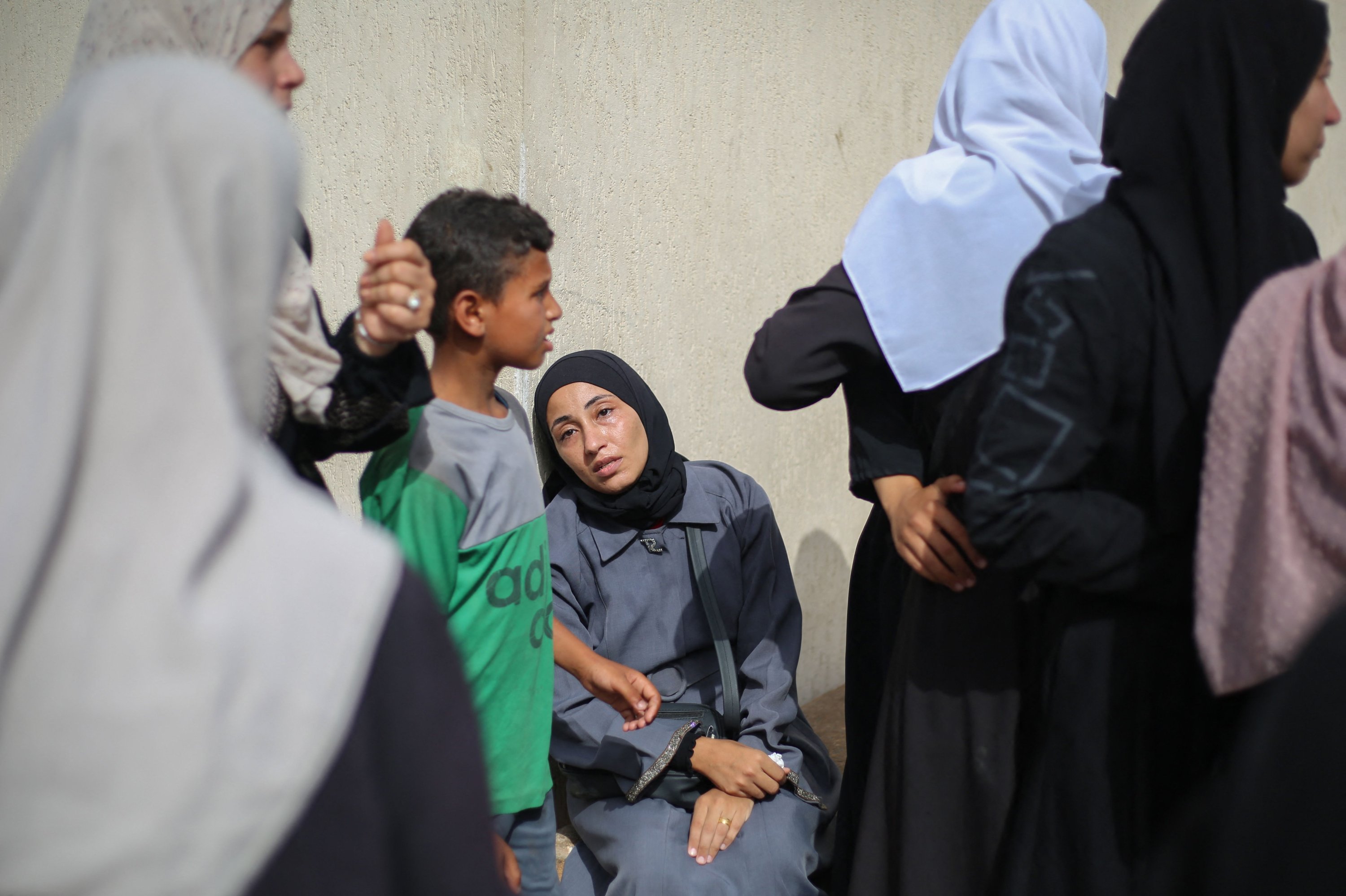 Int'l groups urge end to Israel-backed Gaza aid after mass killings