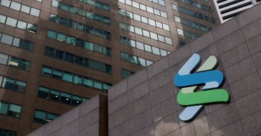  A Standard Chartered bank branch in Singapore, Oct. 11, 2016. (Reuters Photo)