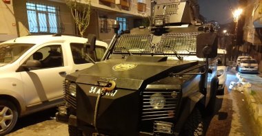 An armored police vehicle pictured in front of an apartment building in Istanbul&#039;s Bağcılar district, Istanbul, Türkiye, April 7, 2021. (DHA File Photo)