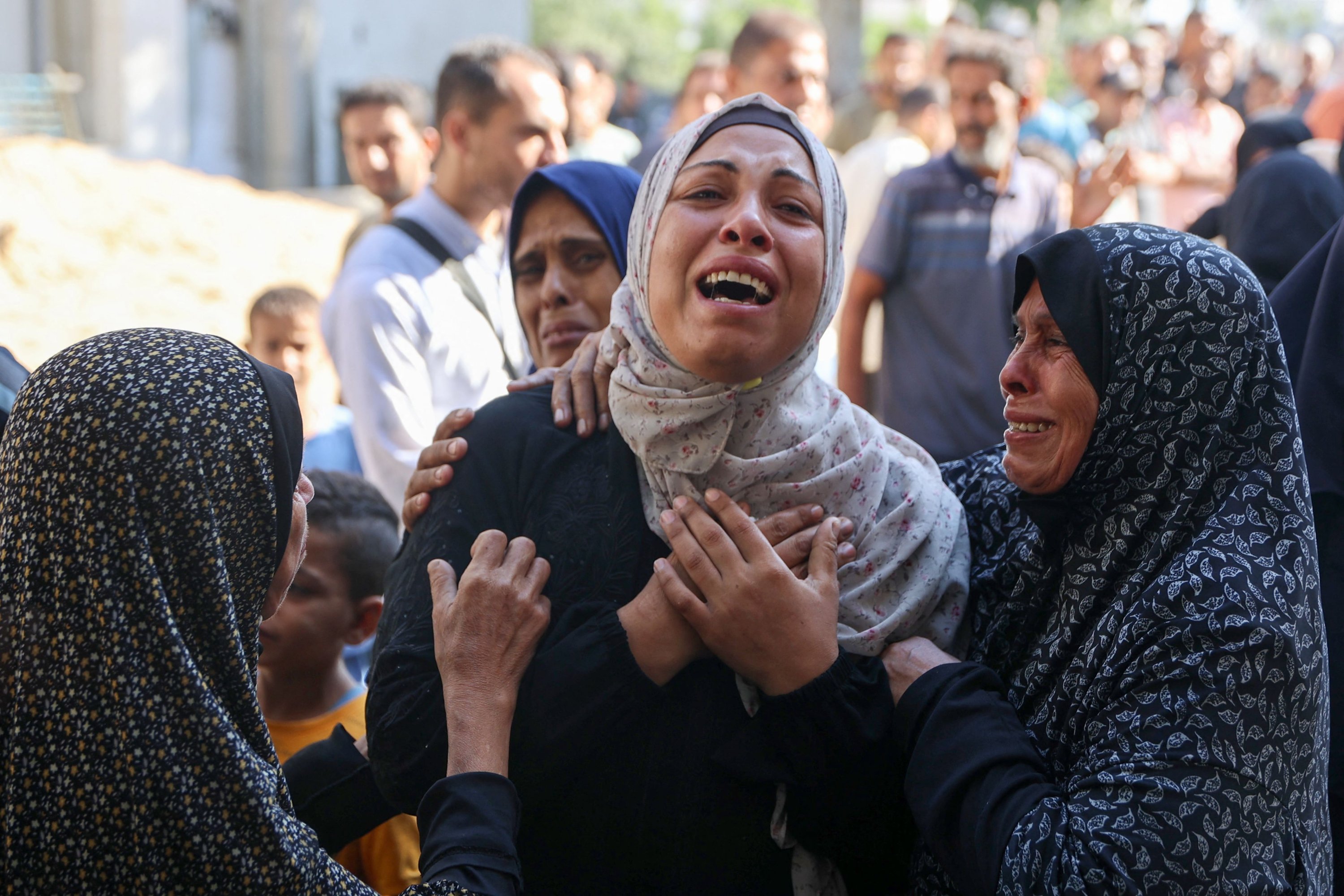 Israel denies truce talks stalemate but continues Gaza killings