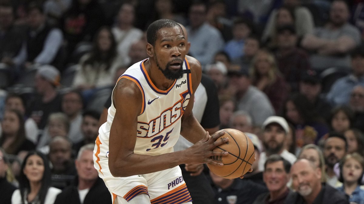 Durant lands in Houston in record-breaking 7-team NBA blockbuster