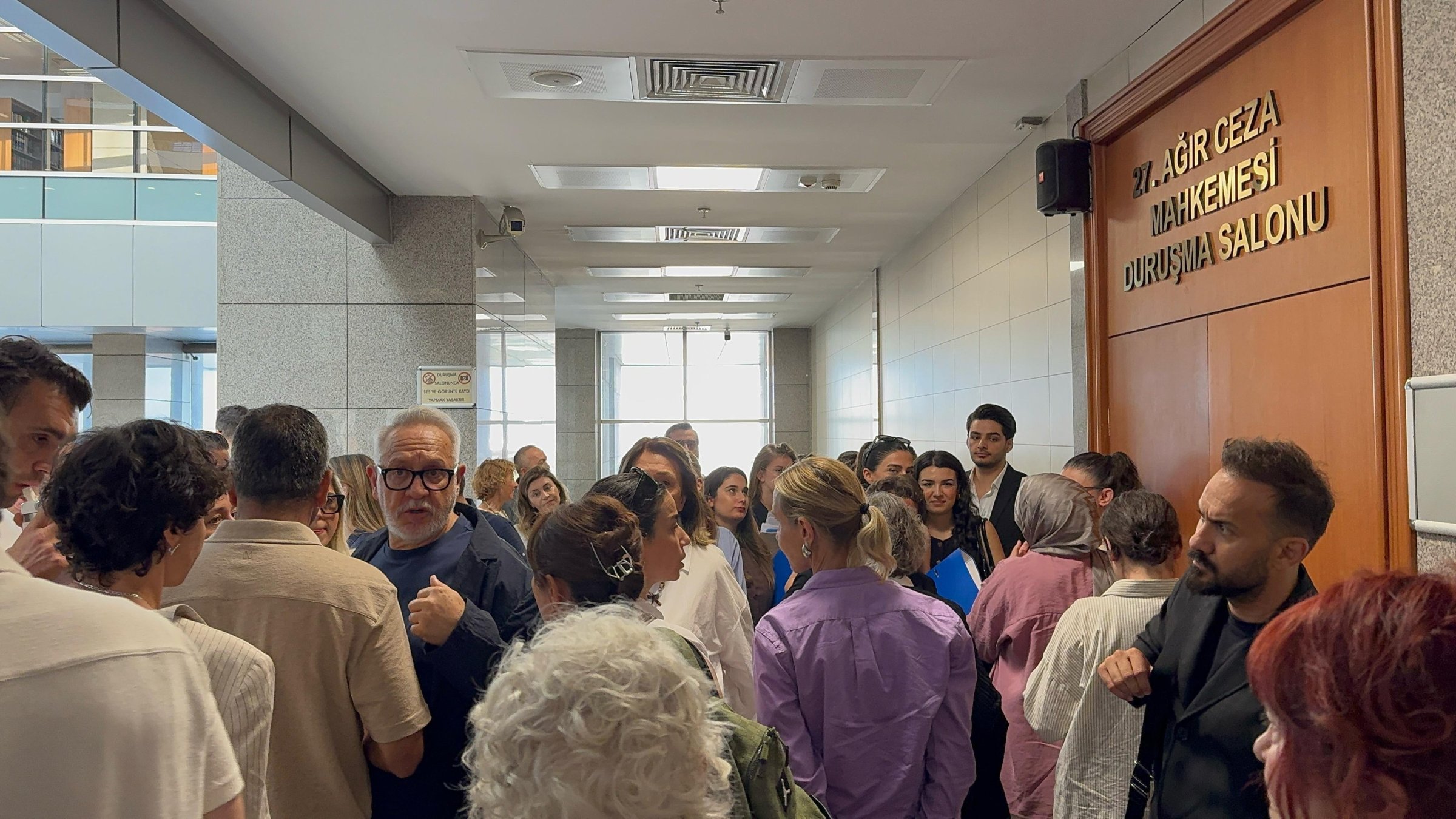 Celebrities and supporters gather outside the courtroom amid the trial for Ayşe Barım, Istanbul, Türkiye, July 7, 2025. (AA Photo)