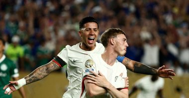 Chelsea&#039;s Cole Palmer celebrates scoring their first goal with Enzo Fernandez during the FIFA Club World Cup quarterfinals match against Palmeiras at the Lincoln Financial Field, Philadelphia, U.S., July 4, 2025. (Reuters Photo)