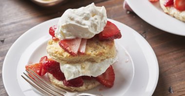 This 2020 image taken in New York shows a ready-to-eat strawberry shortcake. (AP Photo)