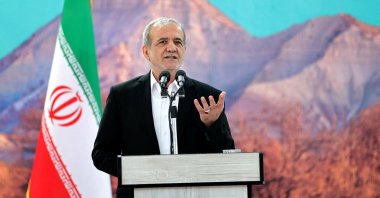 FILE PHOTO: Iranian President Masoud Pezeshkian speaks during a meeting in Ilam, Iran, June 12, 2025. Iran's Presidential website/WANA (West Asia News Agency)/Handout via REUTERS/File Photo