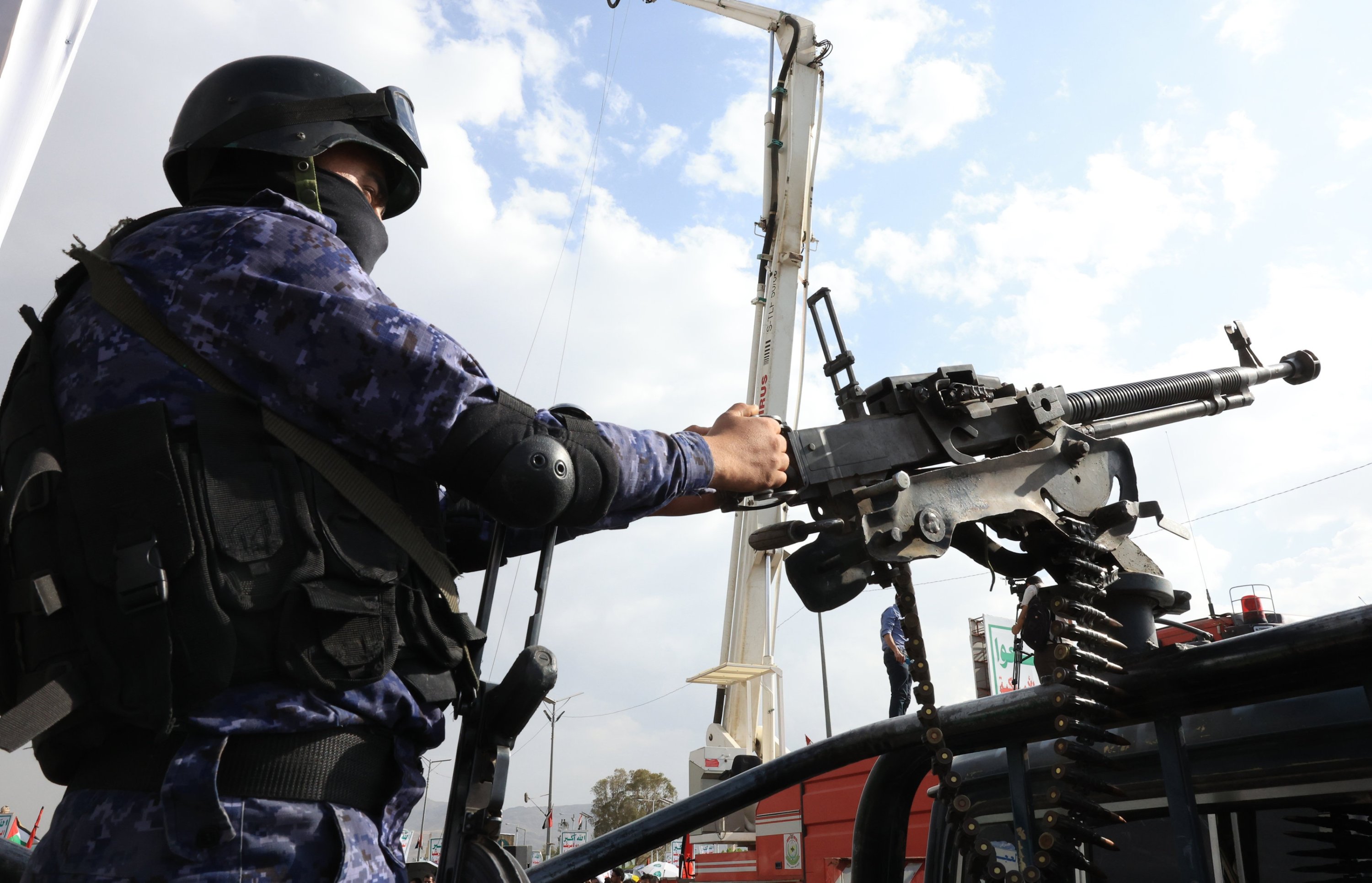 2 crew dead, 2 hurt as Yemen's Houthis resume Red Sea attacks