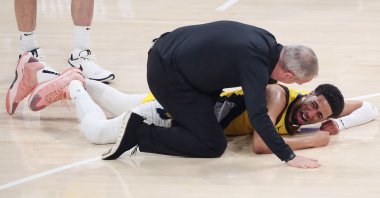 Indiana Pacers&#039; Tyrese Haliburton sustains an injury during the first quarter against the Oklahoma City Thunder in Game Seven of the 2025 NBA Finals at Paycom Center, Oklahoma City, U.S., June 22, 2025. (AFP Photo)