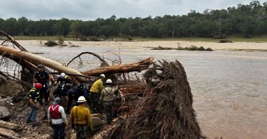 U.S. emergency workers inspect a site on the Guadalupe River basin, Kerrville, Texas, July 8, 2025. (DHA Photo)