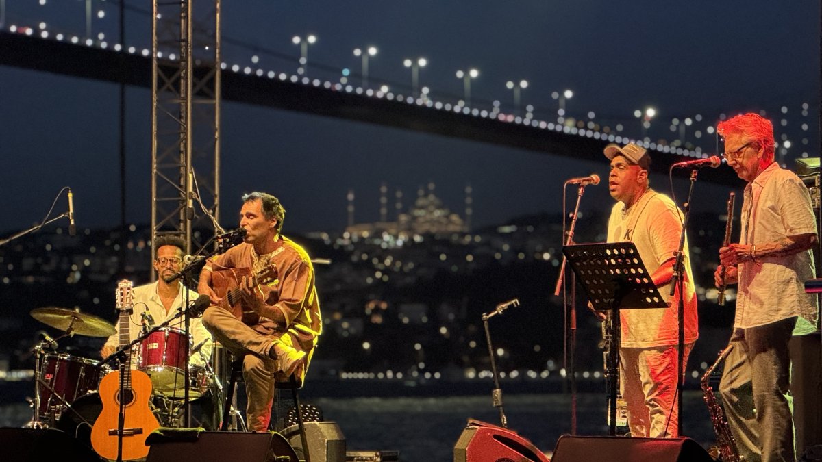 Brazilian jazz star Roge shines at Istanbul Jazz Festival
