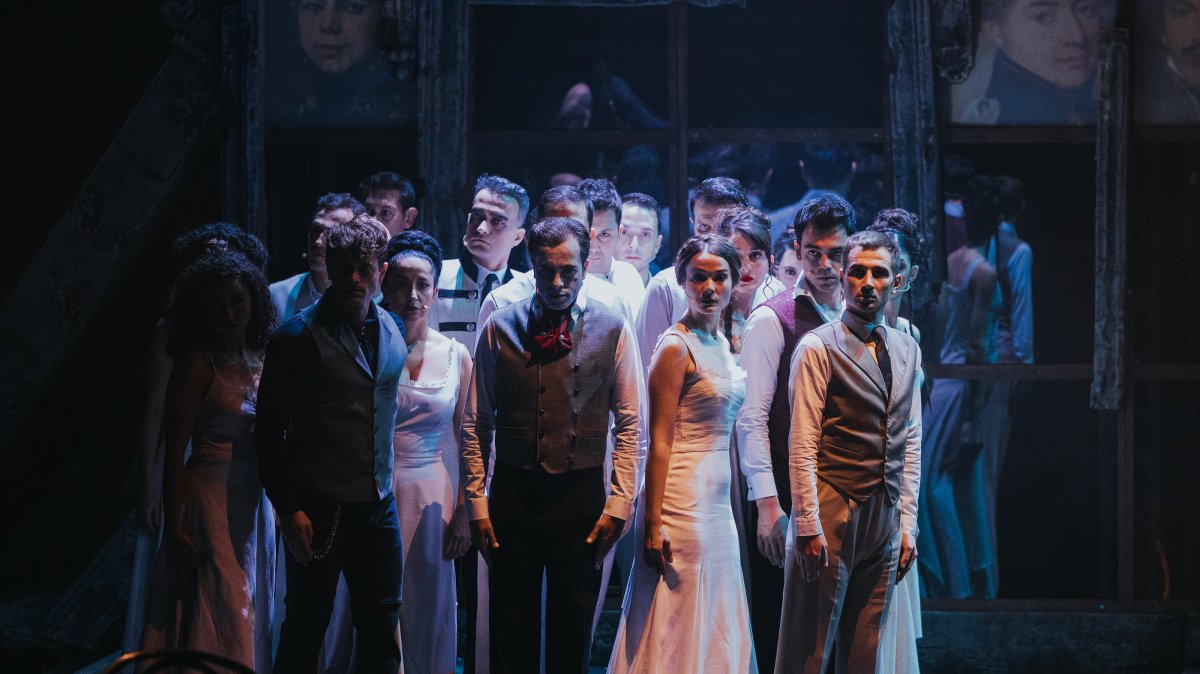Turkish theater opens festival in Moscow with 'War and Peace'