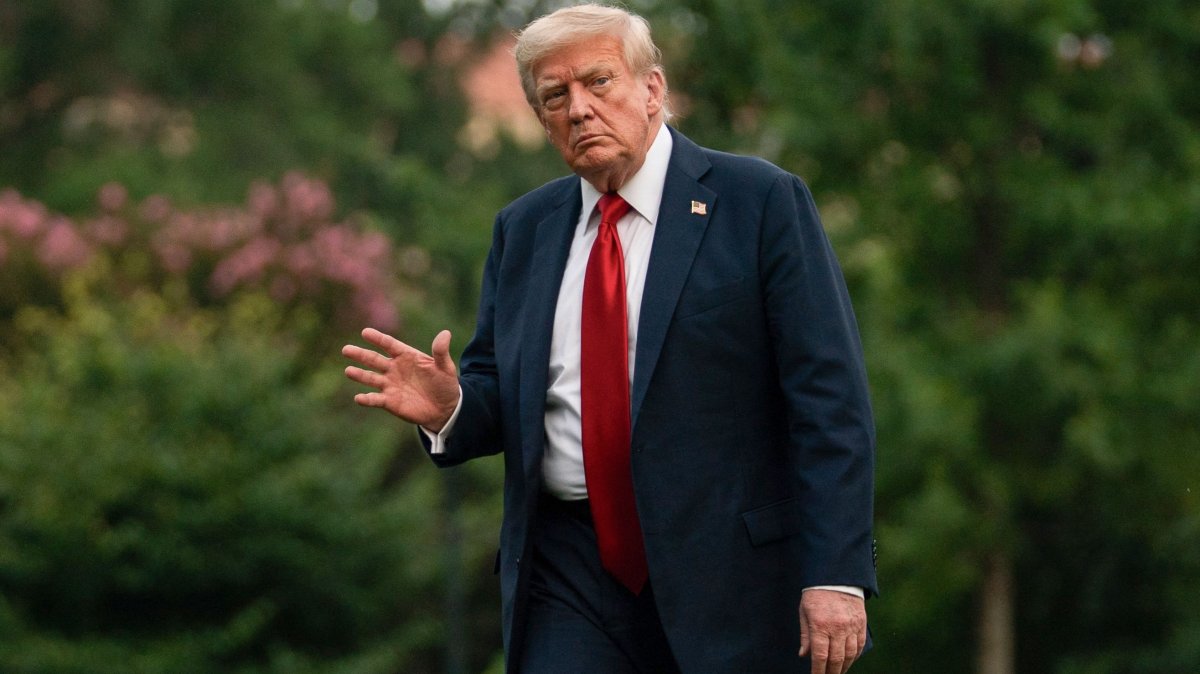 U.S. President Donald Trump walks on the South Lawn upon arrival at the White House in Washington, D.C., U.S., July 13, 2025. (AFP Photo)