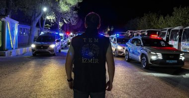 Police squads prepare for raids against FETÖ in Izmir, western Türkiye, July 15, 2025. (AA Photo)
