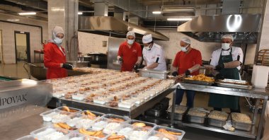 Turkish Red Crescent (Kızılay) volunteers prepare hot meals daily at the community kitchen, Malatya, Türkiye, July 15, 2025. (AA Photo)
