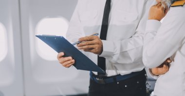 Pilot training ranks as the highest-earning university degree in Türkiye. (Shutterstock Photo)