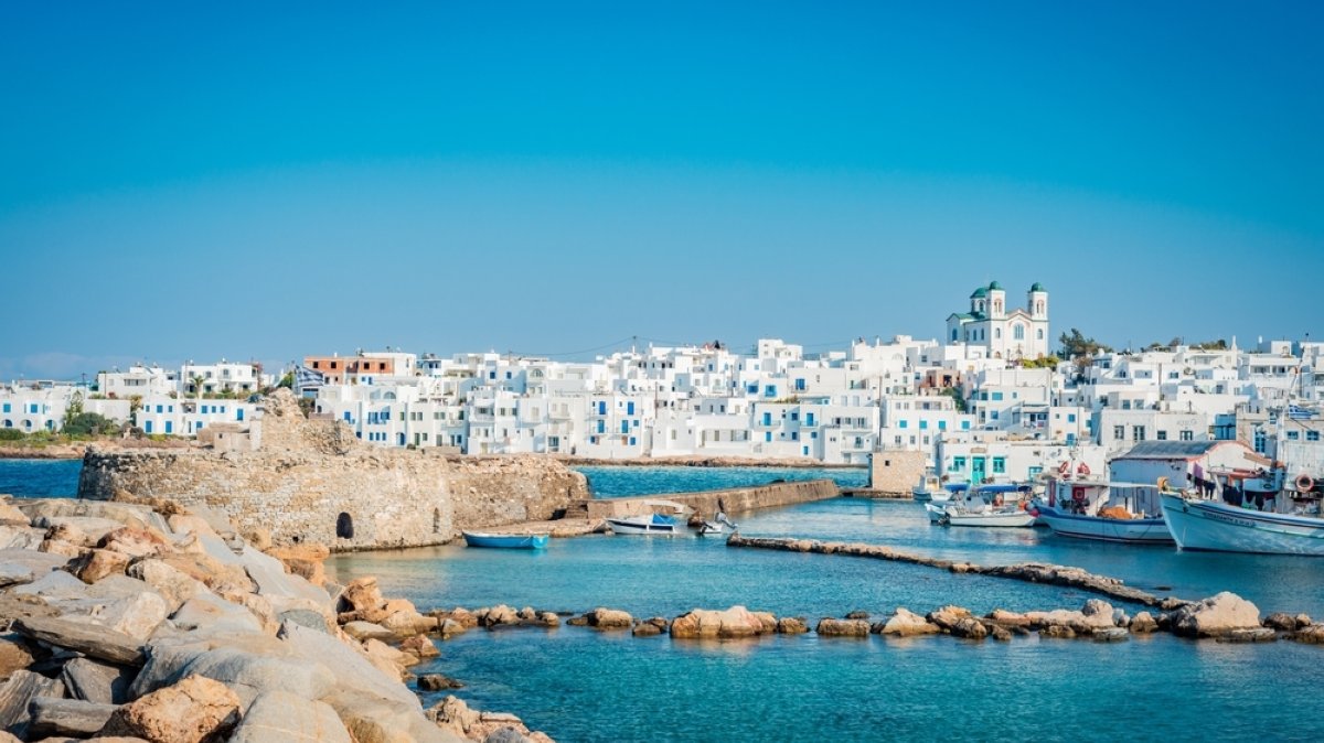 Planning Paros: Traveler’s guide to Greece’s chicest island escape