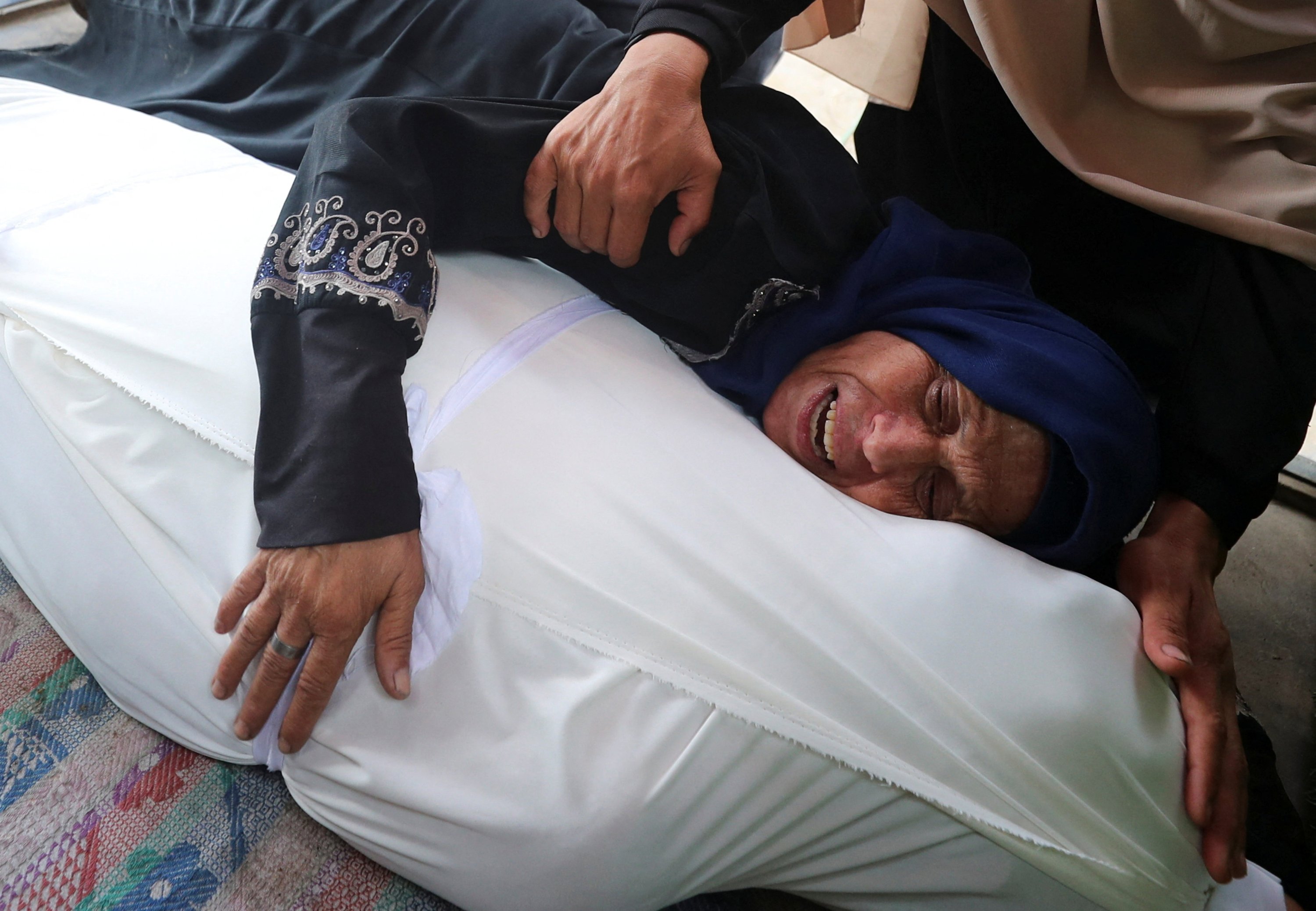 Israeli fire kills 25 Gazans seeking aid amid rising famine