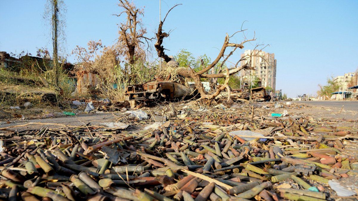 Exploded and unexploded ordnance lie on the ground on a street in Khartoum, Sudan, April 27, 2025. (Reuters Photo)