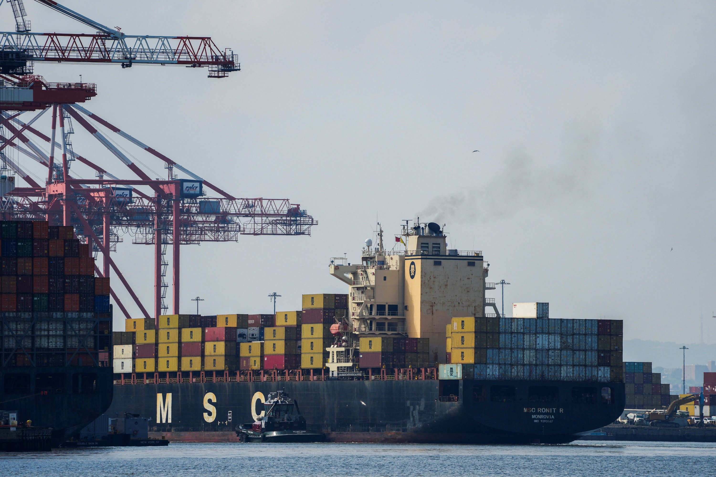 The container ship MSC Ronit R arrives at the Port Newark Container Terminal, Newark, New Jersey, U.S., July 27, 2025. (Reuters Photo)