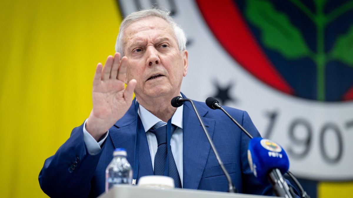 Yıldırım bows out of presidency but reignites Fenerbahçe civil war