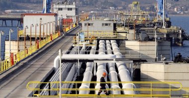 A general view of oil tanks at Türkiye&#039;s Mediterranean port of Ceyhan, some 70 kilometers (43.5 miles) from Adana province, Türkiye, Feb. 19, 2014. (Reuters Photo)