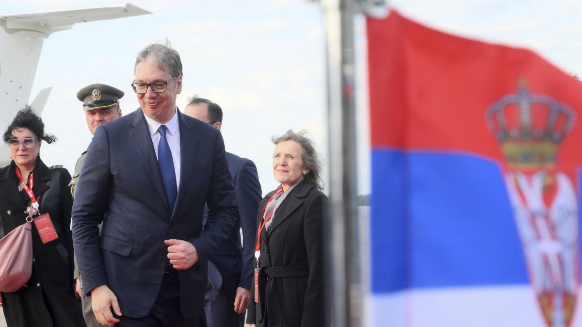 Serbian President Aleksandar Vucic (front) arrives at the Vnukovo airport ahead of celebrations of the 80th anniversary of the Soviet Union&#039;s victory over Nazi Germany during World War II, Moscow, Russia, May 7, 2025. (AP Photo)