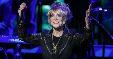 Jeannie Seely performs at the 2018 Medallion Ceremony at the Country Music Hall of Fame and Museum, Nashville, U.S., Oct. 21, 2018. (AP Photo)